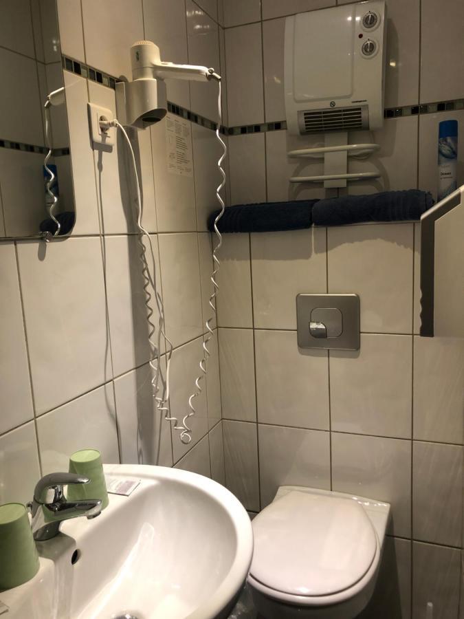 Residence Cosyade Equipee D'Un Parking Prive Gratuit Bourbourg Exterior photo