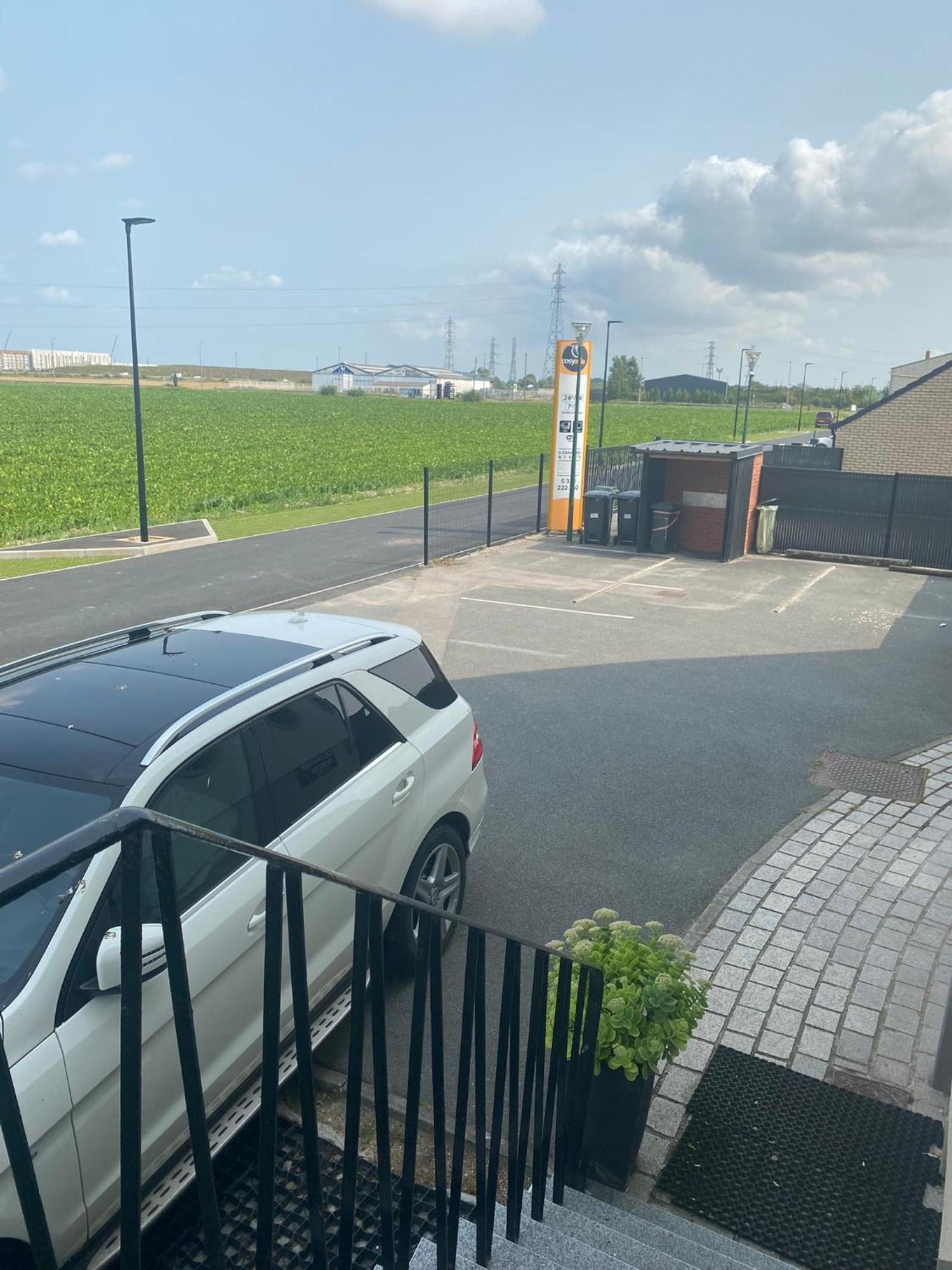 Residence Cosyade Equipee D'Un Parking Prive Gratuit Bourbourg Exterior photo